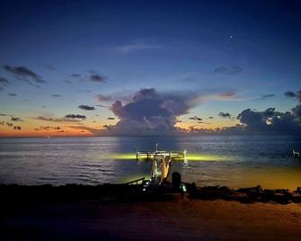 Las Casitas on Magnolia Beach - Casita B - Port Lavaca - Strand