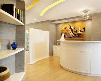 Favignana Hotel Concept Holiday - Favignana - Vastaanotto