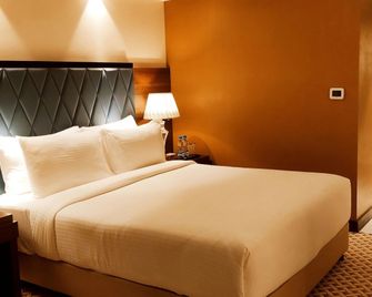 Manjeera Sarovar Premiere - Rājahmundry