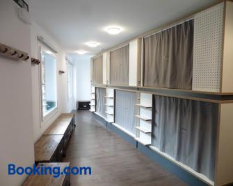 Ágora Hostel - Estella - Habitación