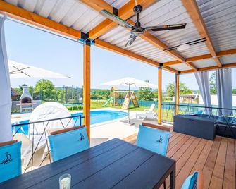 Pet friendly home in Cerovacki Galovici - Duga Resa - Balcony