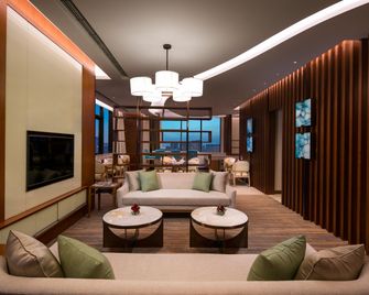 Holiday Inn Tianjin Xiqing By IHG - טיאנג'ין - טרקלין