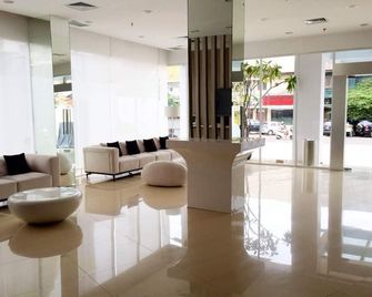 Whiz Hotel Cikini Jakarta - Jakarta - Hành lang