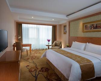 Vienna Hotel Shenzhen Haiwan - Shenzhen - Bedroom
