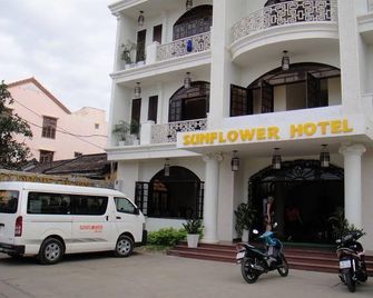 Bed Station Hostel & Pool Bar Hoi An - Hoi An - Edificio