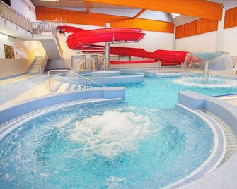 Chodov Asc - Praga - Piscina