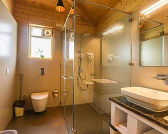 Lotus an Eco Resort Konark - Puri - Baño