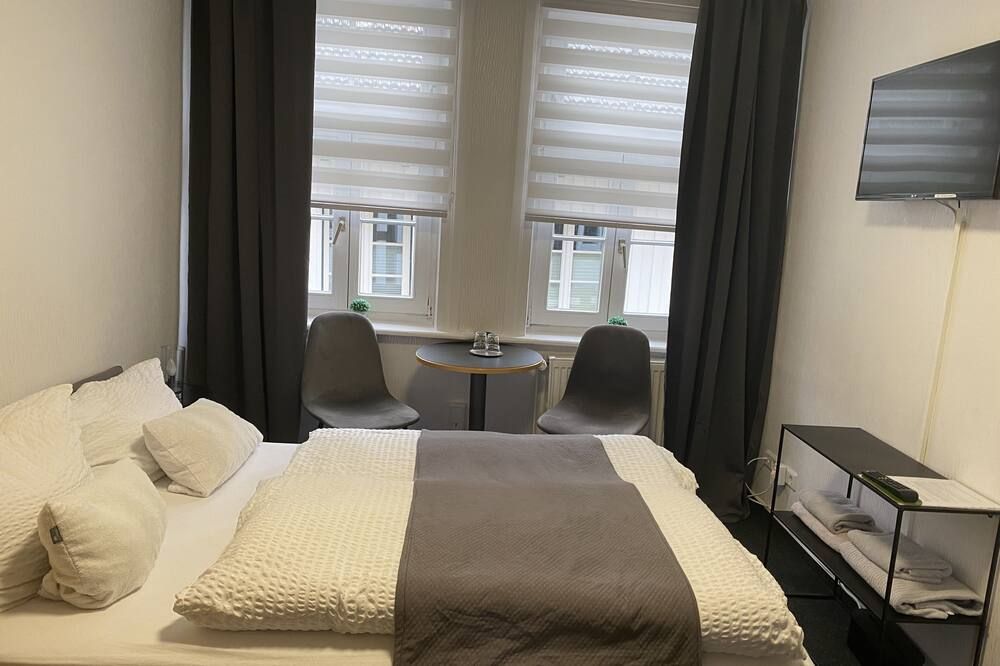 ألتشتاد هوتل جوزيكيل