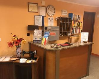 Albergo Parigi - Génova - Recepción