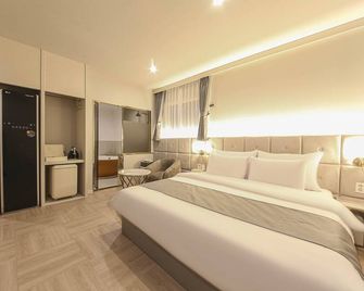Busan Premium Denvasta Beomil Branch - Busan - Bedroom