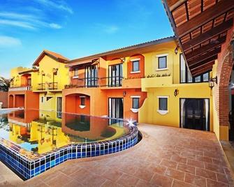 Hotel Toscana Trat - Trat - Budova