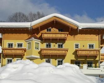 Landhaus Servus - Viehhofen - Edificio