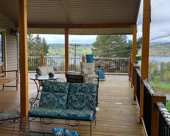 Hillside Haven - Penn Yan - Balkon