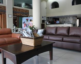 هوتل أورينتي - فيراكروز - غرفة معيشة