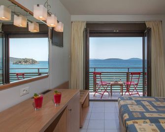 Flisvos Hotel Tolo - Tolo - Balkon