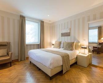 Hotel Astoria Gent - Ghent - Phòng ngủ