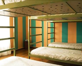 Pagration Youth Hostel - Athen - Schlafzimmer