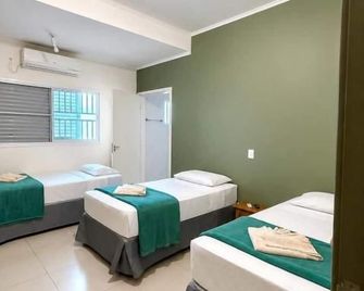 Hotel Emburi - Bauru
