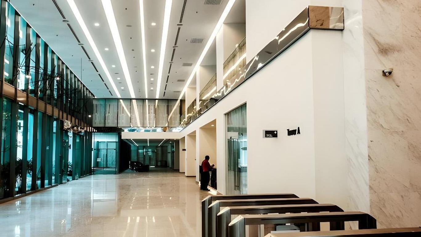 Summer Suites Residences by Subhome