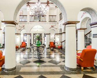 Hotel Seville - Harrison - Lobby