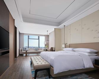 Yancheng Marriott Hotel - Yancheng - Bedroom