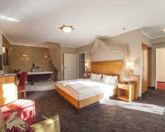 Hotel Backenkoehler - Ganderkesee - Schlafzimmer