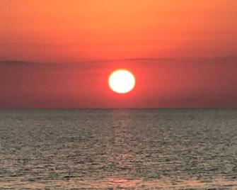 Hidden Gem. Free Golf Car Kayak Boarding 2 Min.Walk To Spanish Wells Beach - Spanish Wells - Beach