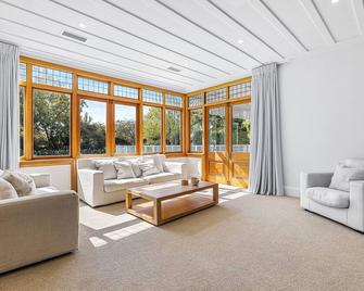 A sanctuary of timeless elegance in Canterbury New Zealand - Rangiora