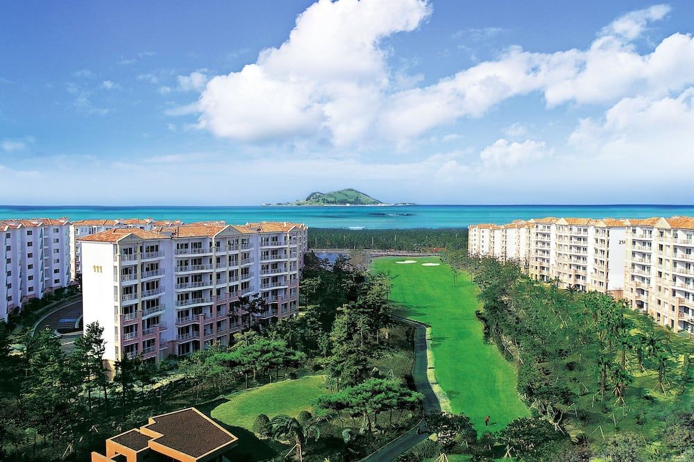 راون هوتل آند ريزورت