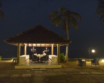 Purity at Lake Vembanad - Muhamma - Patio