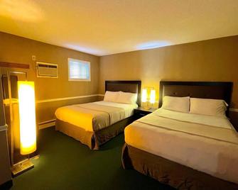 Adams Motel - Sault Ste Marie - Bedroom