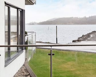 Holiday Home in FÃ¥vang - Farsund - Balkong