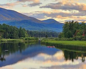 Ausable Lodge Waterfront Cabin at the Adirondack Wildlife Refuge - Wilmington