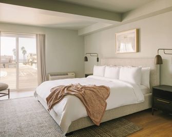 Hotel Solarena - Newport Beach