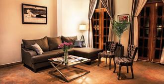 La Isabela Suites - Ciudad de Panamá - Sala de estar