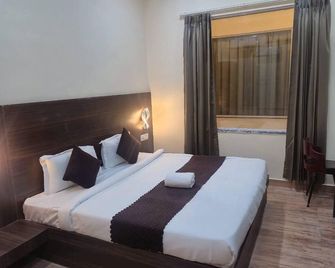 Hotel Shubh Mangal Grand - Gwalior - Bedroom
