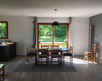 comfortable and cozy cottage in the countryside - Dolancourt - Salle à manger