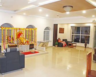 Shirdi Sai Inn - Shirdi - Lobby