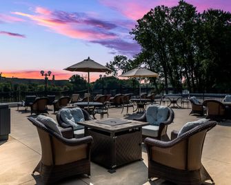 Radisson Grand Rapids Riverfront - גרנד ראפידס - בניין