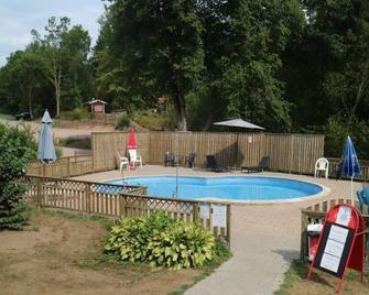 Holiday Home in Hoor With Pool - Hoor - Pool