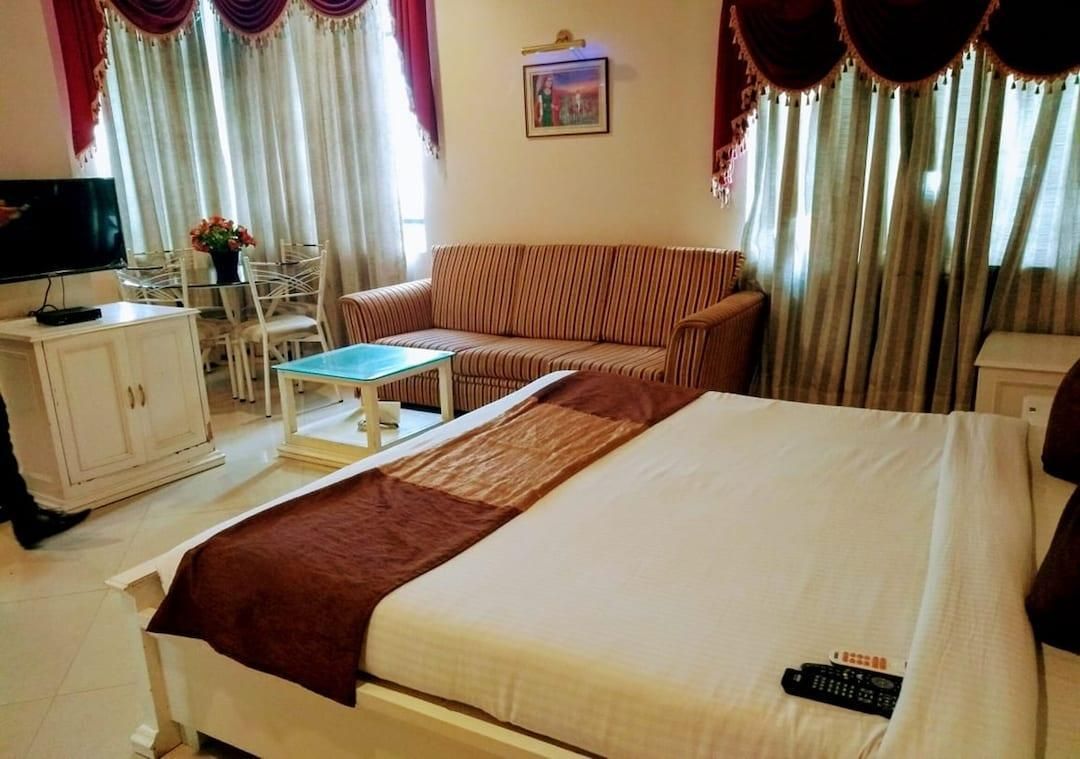 فاب هوتل راج إنترناشونال - حيدر أباد - غرفة نوم