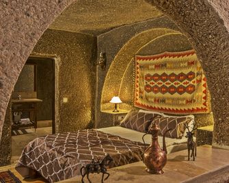 Antique Terrace Cave Suites - Nevşehir - Bedroom