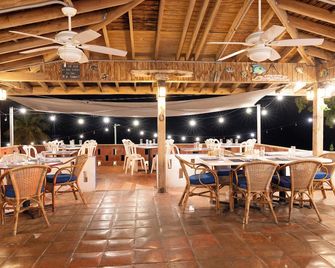 Trade Winds Guest House Vieques - Vieques - Restaurace