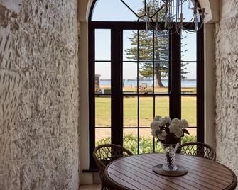 The Customs House Port Macdonnell - מאונט גמבייר - חדר אוכל