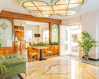 Hotel Centrale - Garda - Reception