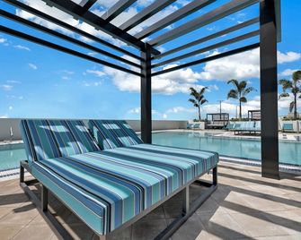 Provident Grand Luxury Short-Term Residences - Miami Beach - Pool