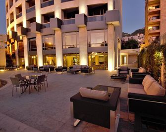 The Rooms Boutique Hotel - Jounieh - Terasa