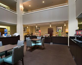 Hampton Inn Cornelia - Cornelia - Ресторан