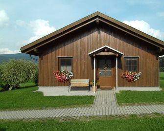 Comfortable vacation home with a terrace - Breitenberg - Edificio