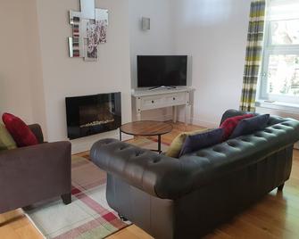 Golden Plover at Plover Cottage Lindley - Huddersfield - Living room